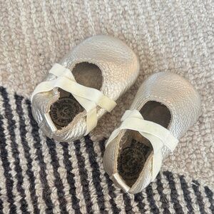 Freshly Picked Metallic Baby Shoes with Light Accents